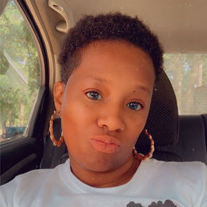 Meet your Posher, Tina